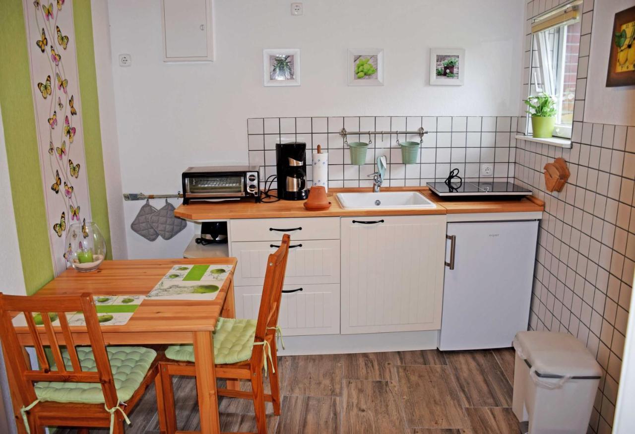 Ferienhaus Zum Hafen In Altefaehr Zewnętrze zdjęcie