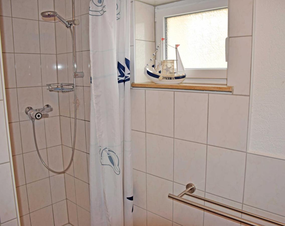 Ferienhaus Zum Hafen In Altefaehr Zewnętrze zdjęcie