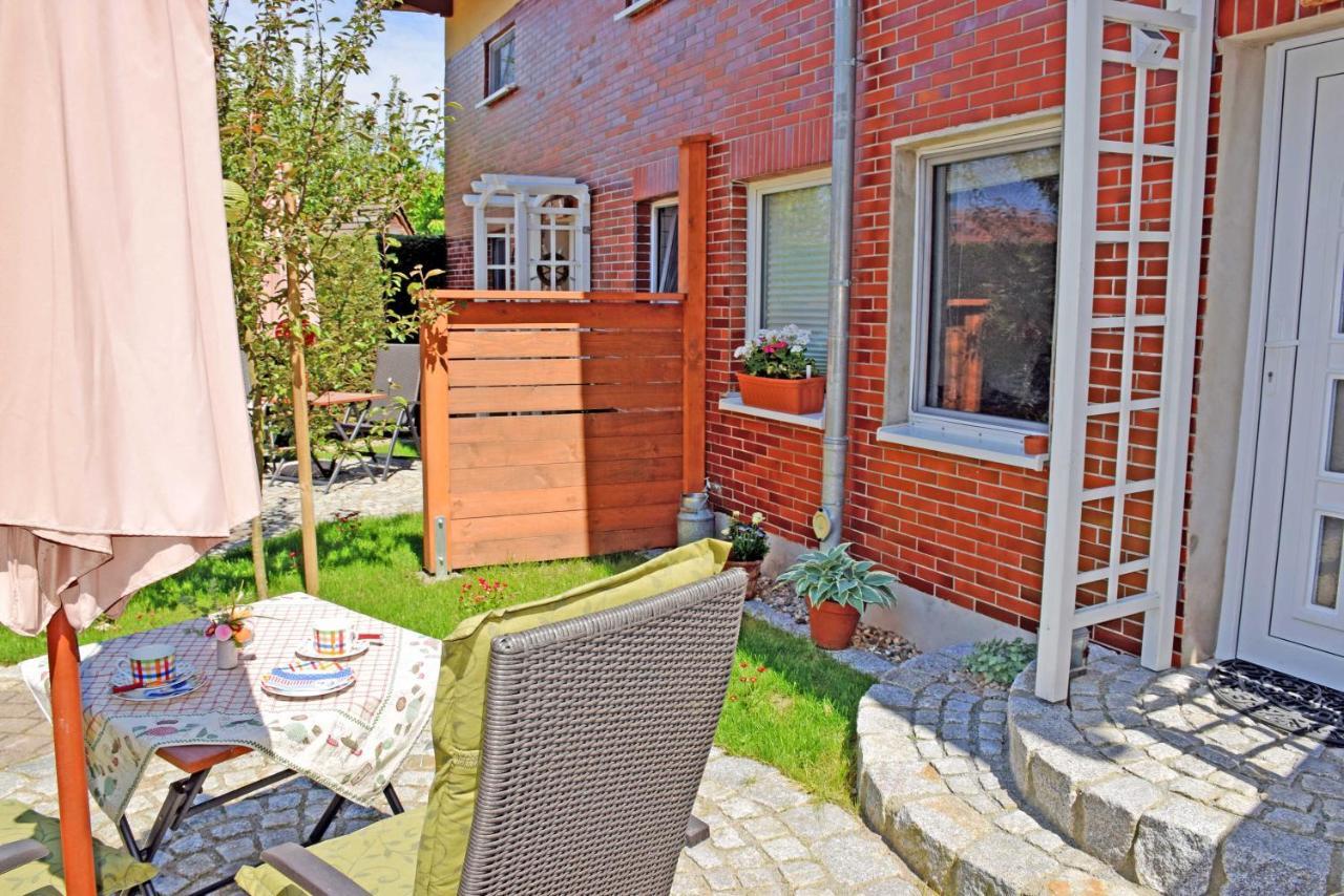 Ferienhaus Zum Hafen In Altefaehr Zewnętrze zdjęcie