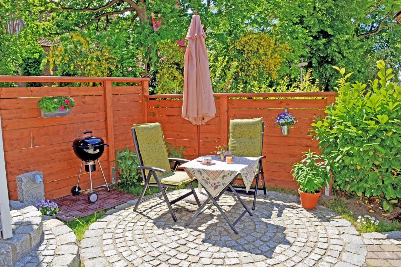 Ferienhaus Zum Hafen In Altefaehr Zewnętrze zdjęcie