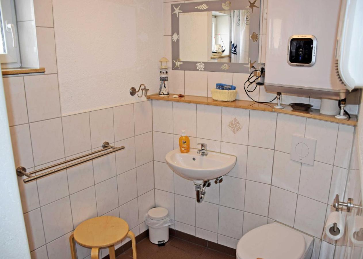 Ferienhaus Zum Hafen In Altefaehr Zewnętrze zdjęcie