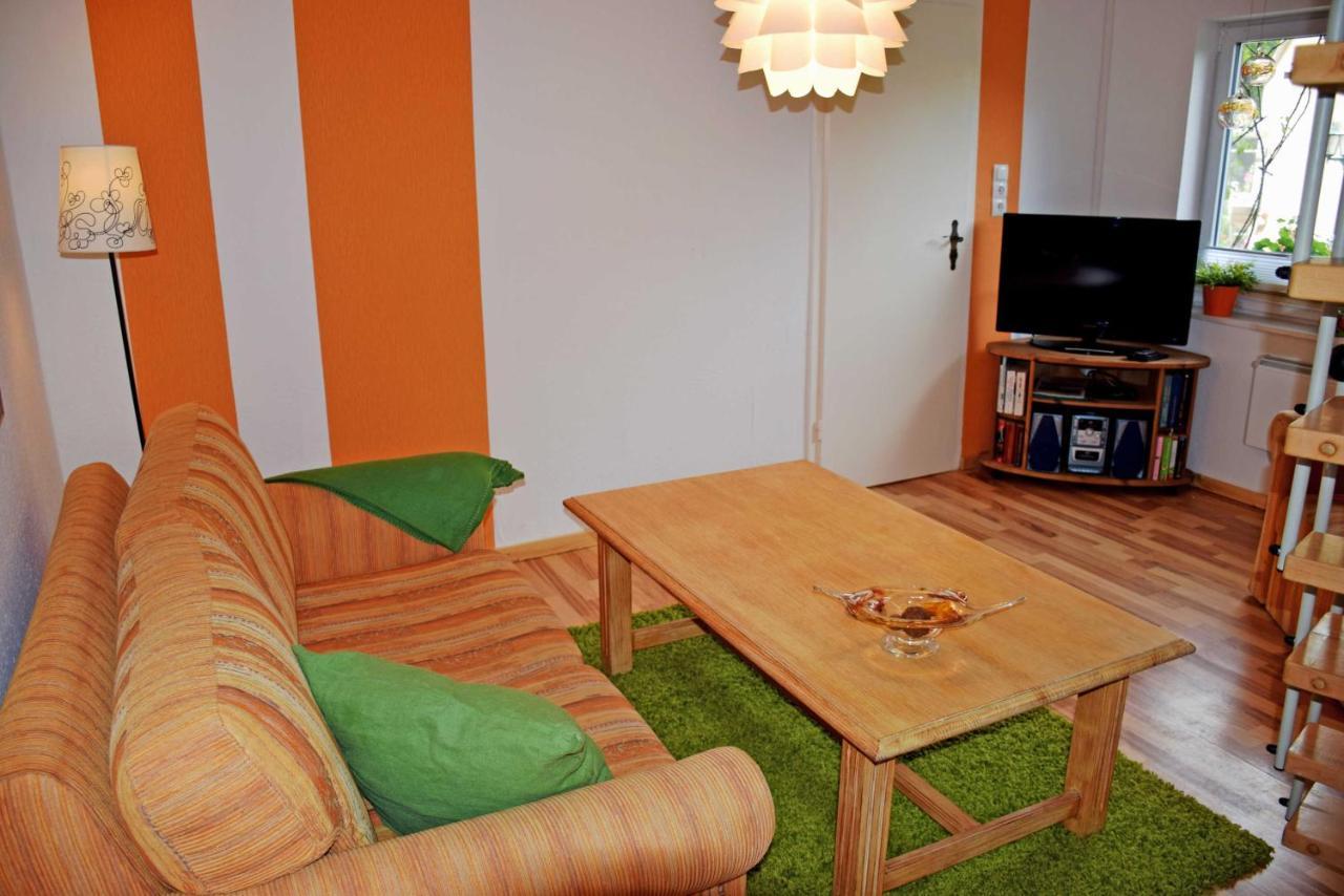 Ferienhaus Zum Hafen In Altefaehr Zewnętrze zdjęcie